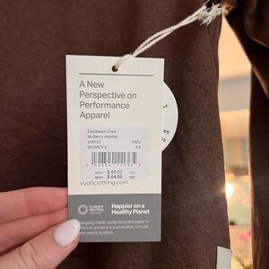 NWT Vuori Daydream Crew in Mulberry Heather